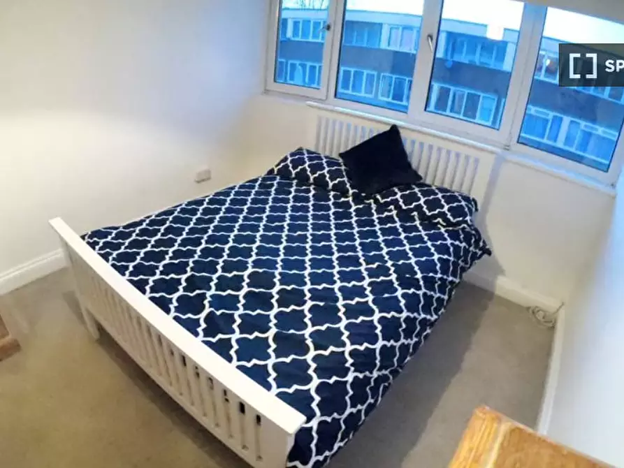 Immagine 2 di Camera condivisa in affitto  in INWORTH WALK a Islington