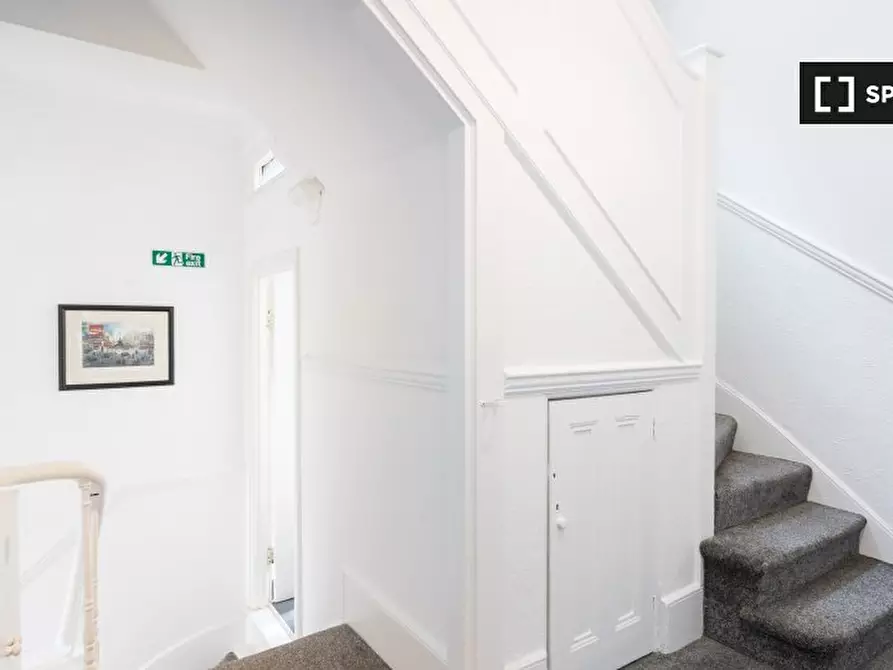Immagine 5 di Camera condivisa in affitto  in st Floor Apartment a Kensington