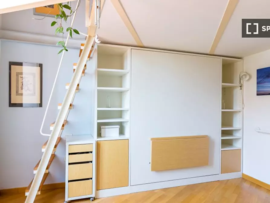 Immagine 11 di Appartamento in affitto  in Rampe Montemiletto a Napoli