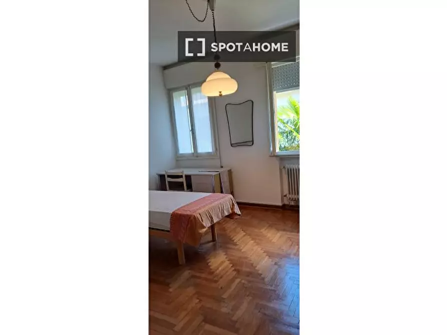 Immagine 5 di Camera condivisa in affitto  in Via Zara a Padova
