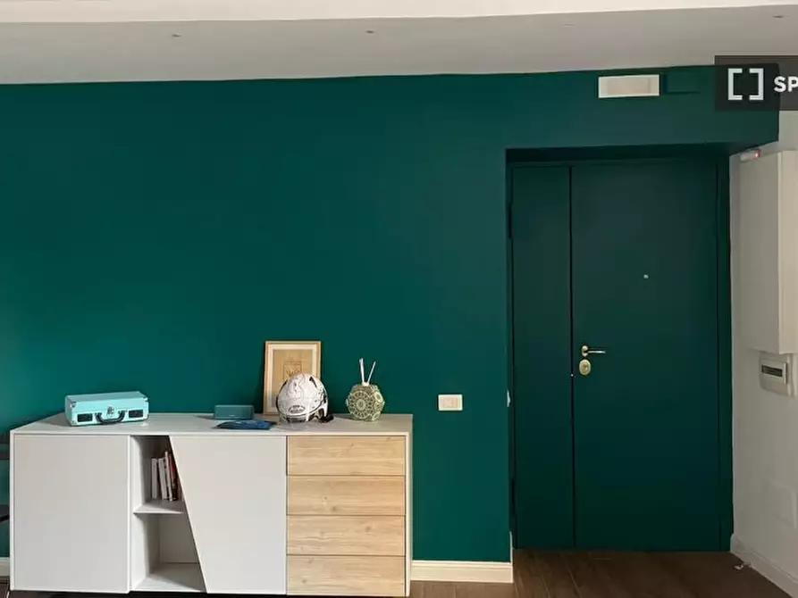 Immagine 13 di Camera condivisa in affitto  in P.za Dante a Napoli