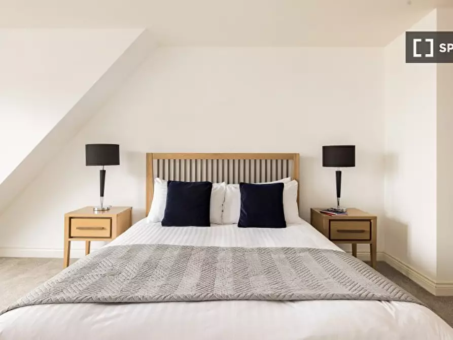 Immagine 3 di Appartamento in affitto  in Bridge St a Staines