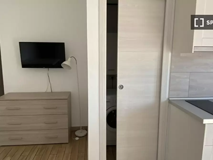 Immagine 6 di Appartamento in affitto  in Viale Cassala a Milano