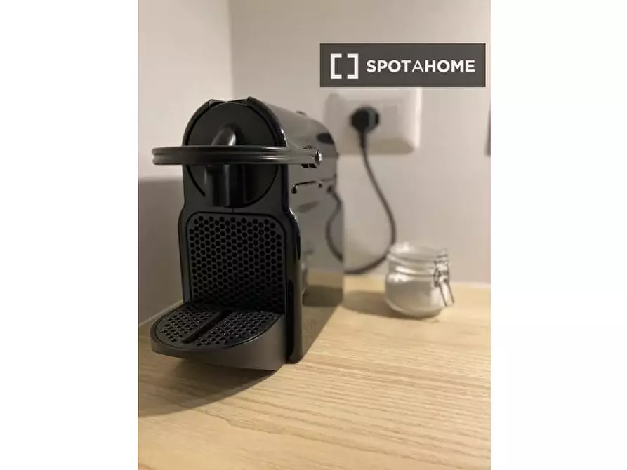 Immagine 9 di Appartamento in affitto  in Viale Romagna a Milano