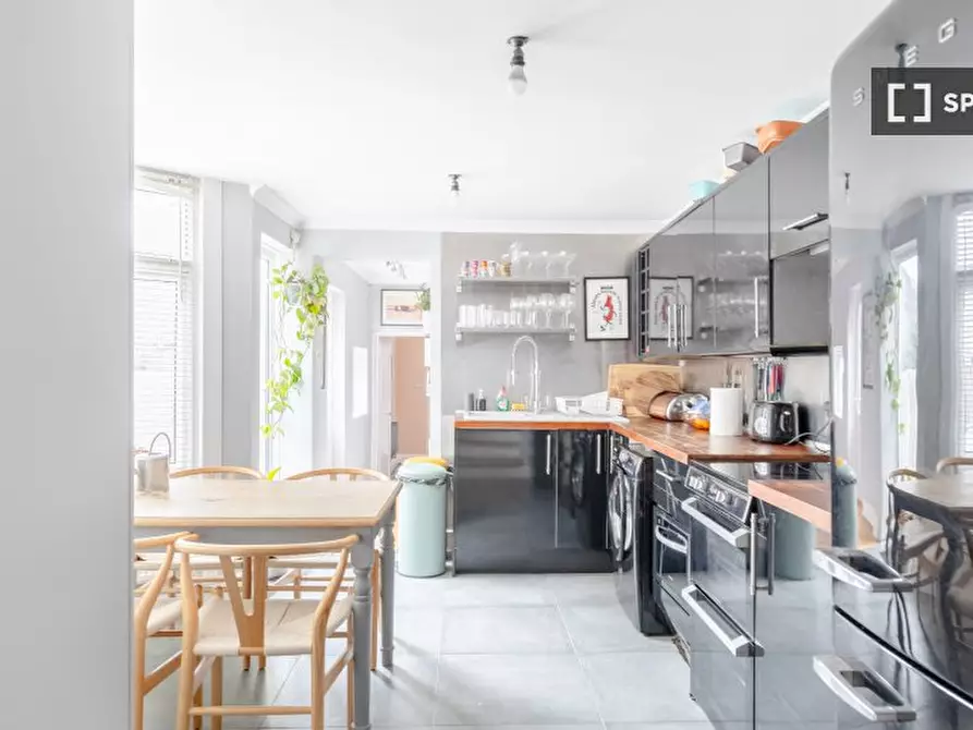 Immagine 10 di Appartamento in affitto  in a Cheltenham Rd a Camberwell