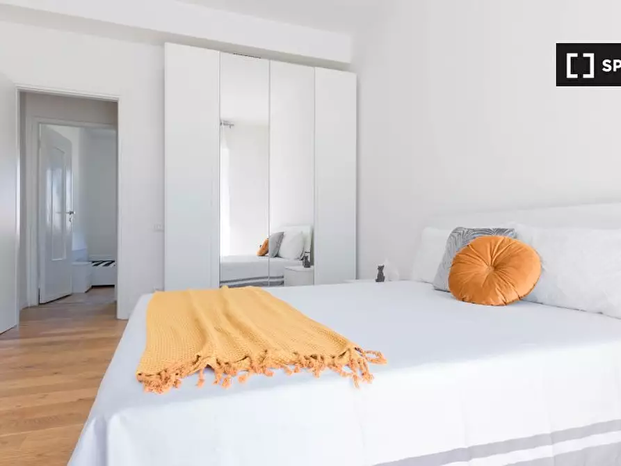 Immagine 4 di Camera condivisa in affitto  in Via Intra a Milano