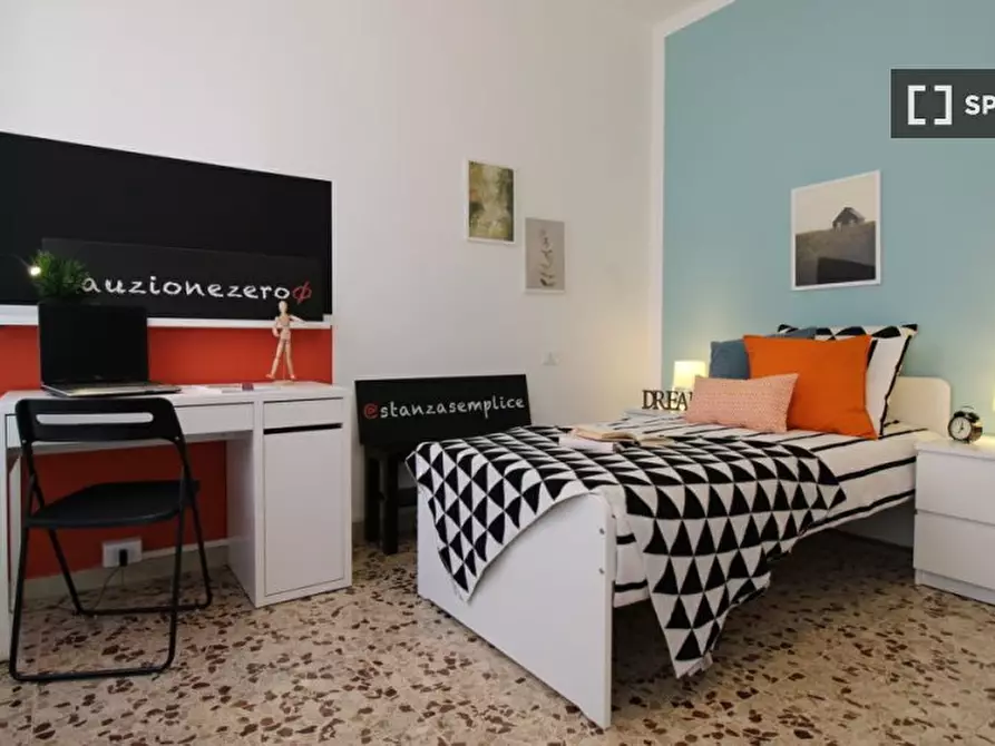 Immagine 1 di Camera condivisa in affitto  in Piave a Brescia