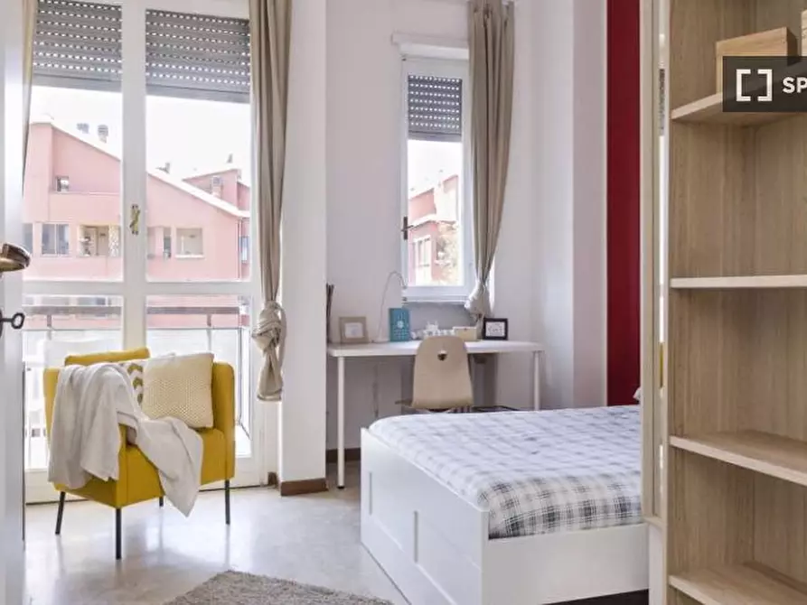 Immagine 4 di Camera condivisa in affitto  in Via Dei Mandorli Milan a Buccinasco