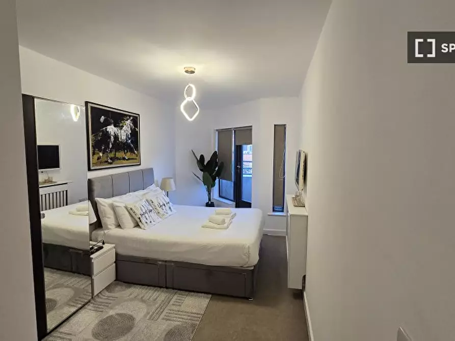 Immagine 16 di Appartamento in affitto  in Sunningdale Gardens a Brent