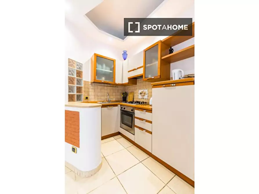 Immagine 10 di Appartamento in affitto  in Vico San Nicola da Tolentino a Napoli