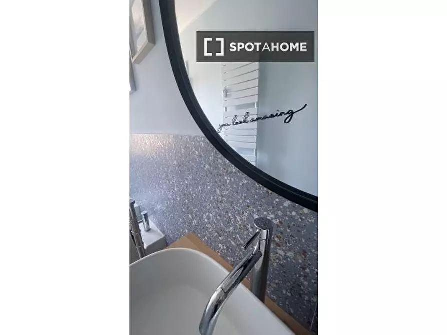 Immagine 12 di Appartamento in affitto  in Via Ivrea a Roma