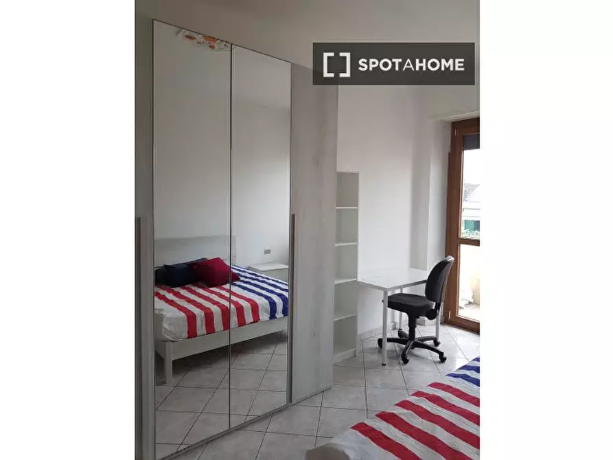 Immagine 11 di Camera condivisa in affitto  in Via Sant'Ambrogio a Torino