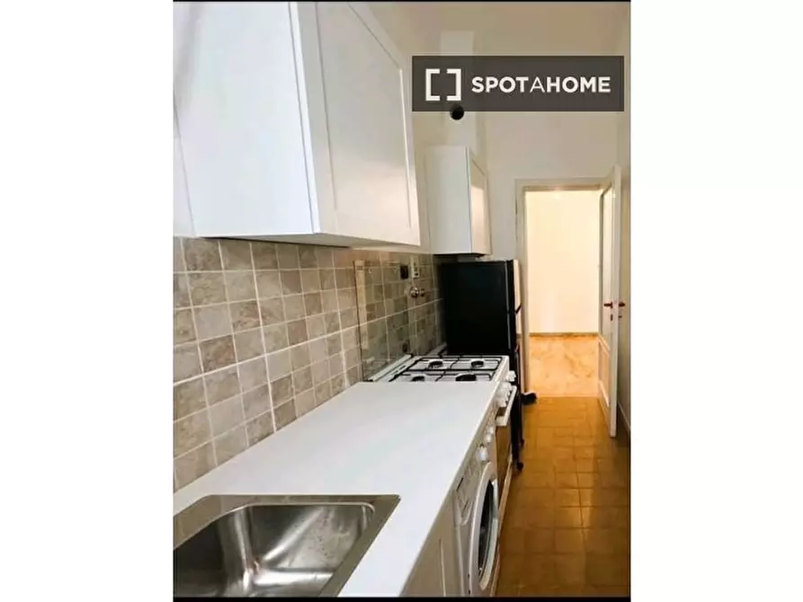 Immagine 2 di Camera condivisa in affitto  in Via Tucidide a Milano