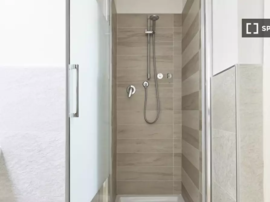 Immagine 9 di Ufficio in affitto  in Viale Belfiore a Firenze