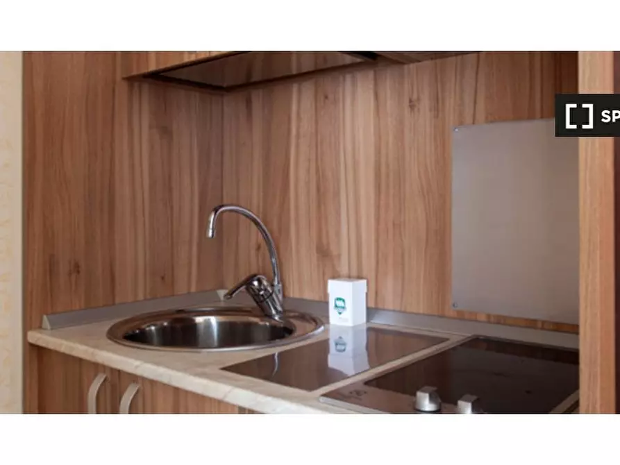 Immagine 5 di Ufficio in affitto  in Via Lepontina a Milano