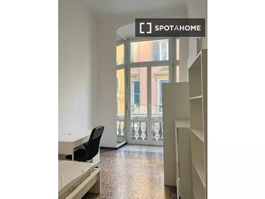 Immagine 3 di Camera condivisa in affitto  in Via Caffaro a Genova