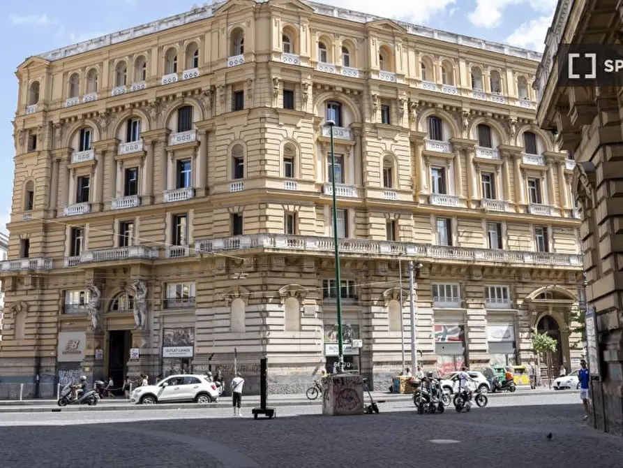 Immagine 19 di Ufficio in affitto  in Via Duomo a Napoli