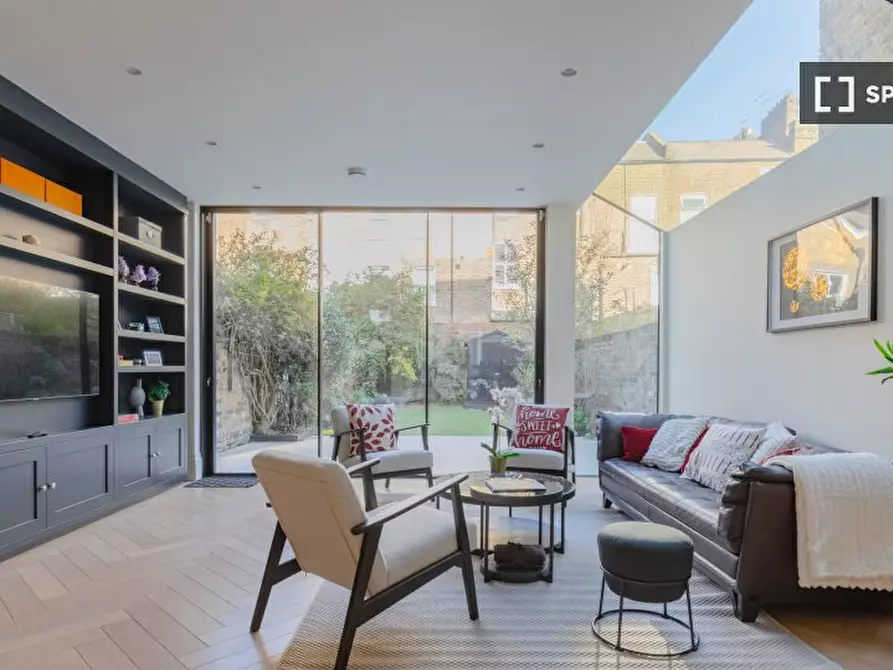 Immagine 1 di Appartamento in affitto  in Batoum Gardens a Hammersmith