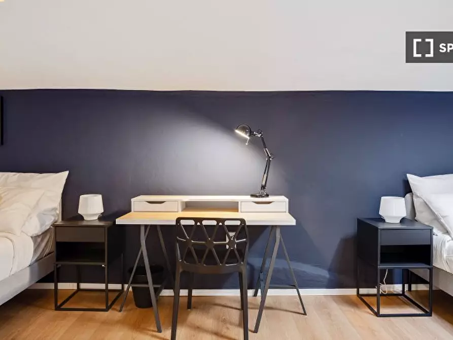 Immagine 1 di Camera condivisa in affitto  in Via Quarnero a Milano