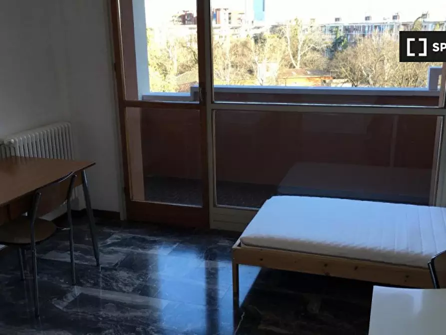 Immagine 14 di Camera condivisa in affitto  in Via San Donato a Bologna