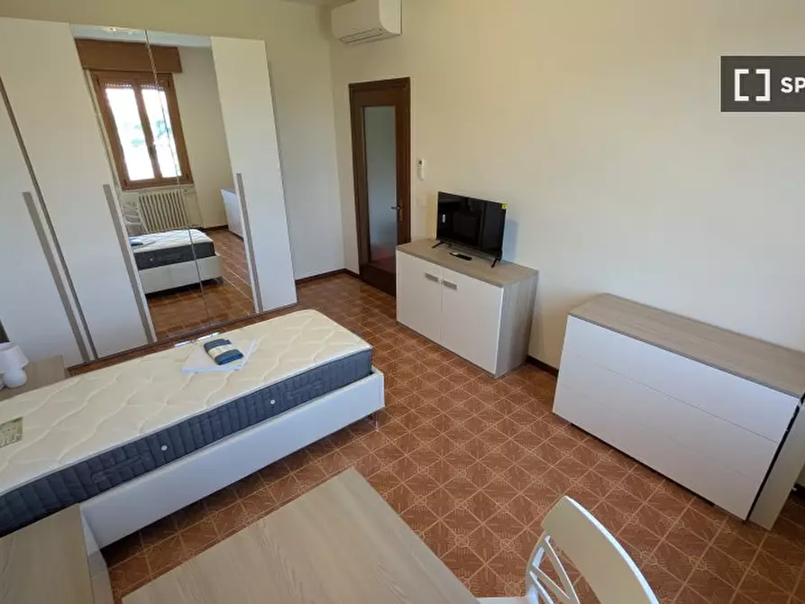 Immagine 8 di Camera condivisa in affitto  in Via Lodovico Il Moro a Milano