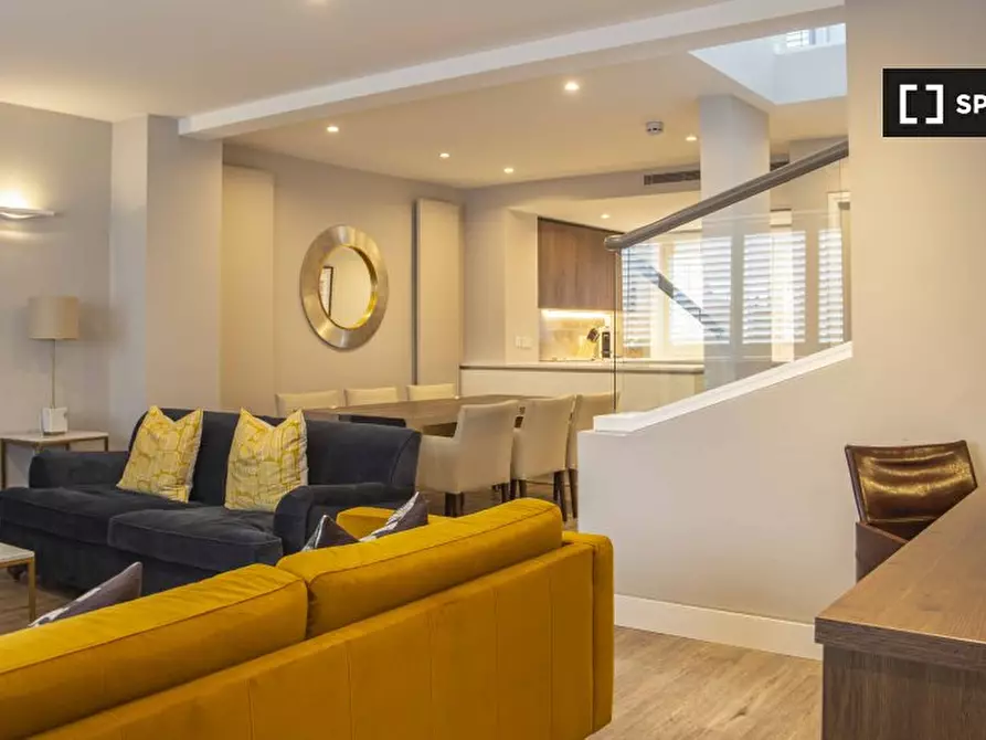 Immagine 12 di Appartamento in affitto  in Livonia Street a 