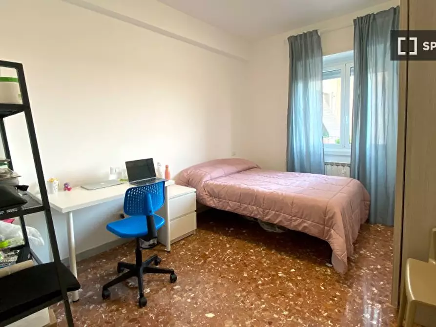 Immagine 9 di Camera condivisa in affitto  in Via Calpurnio Fiamma a Roma