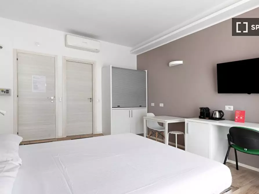 Immagine 5 di Ufficio in affitto  in Largo Caduti del Lavoro a Bologna