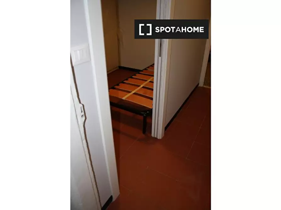 Immagine 4 di Camera condivisa in affitto  in Via di Prè a Genova