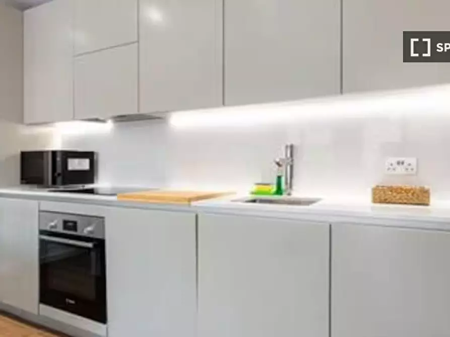 Immagine 7 di Appartamento in affitto  in -274 W Green Rd a Tottenham