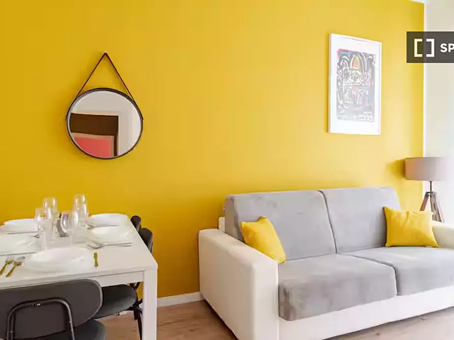 Immagine 1 di Appartamento in affitto  in Via dei Tulipani a Milano