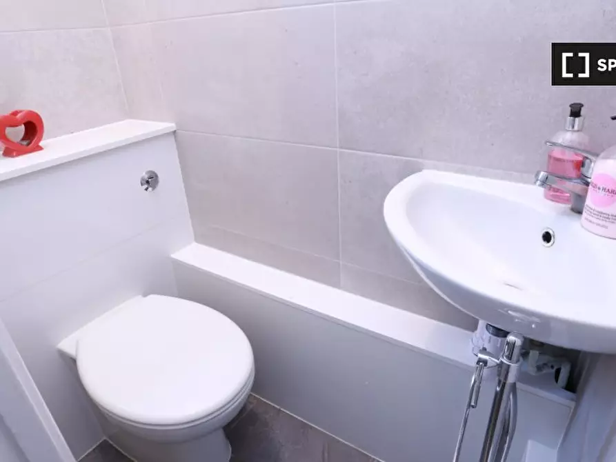 Immagine 7 di Camera condivisa in affitto  in Pomeroy St a Lewisham