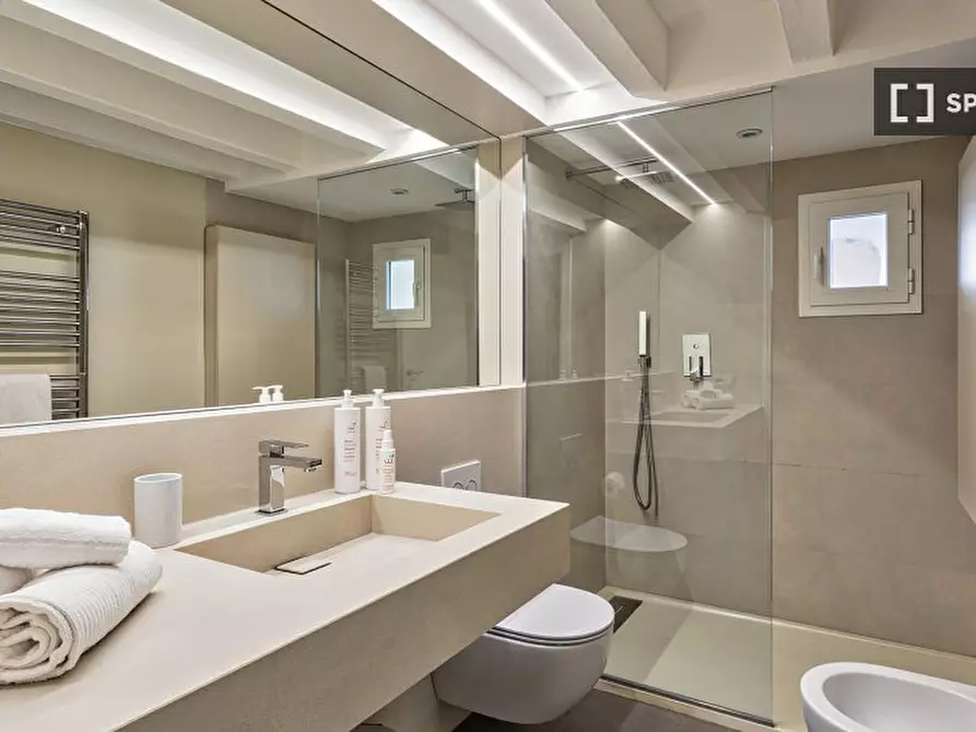 Immagine 3 di Ufficio in affitto  in Via Roma a Genova