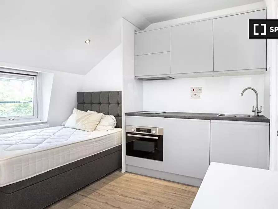 Immagine 2 di Ufficio in affitto  in Flat a Paddington