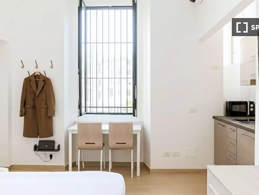 Immagine 1 di Ufficio in affitto  in Via Scrivia a Milano