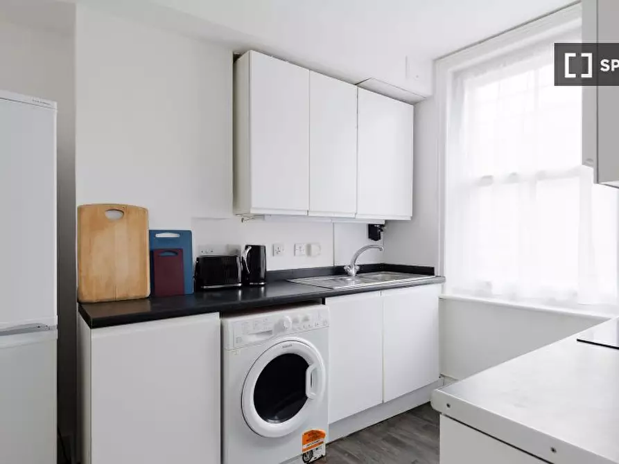 Immagine 17 di Appartamento in affitto  in a Roman Rd a Poplar
