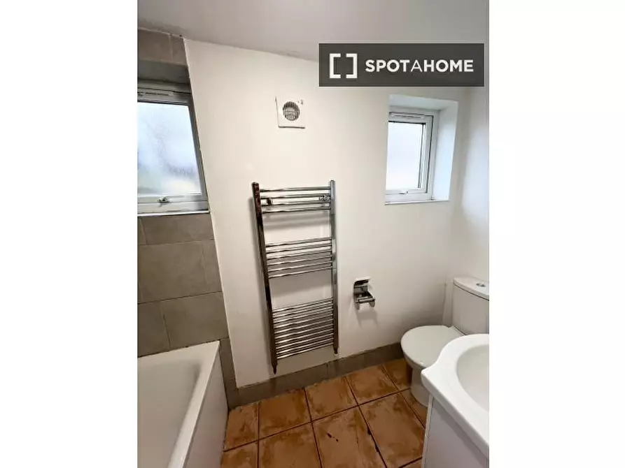 Immagine 10 di Camera condivisa in affitto  in Shannon Grove a Lambeth