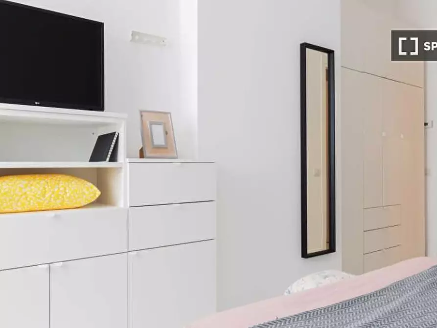 Immagine 6 di Camera condivisa in affitto  in Viale Bligny a Milano