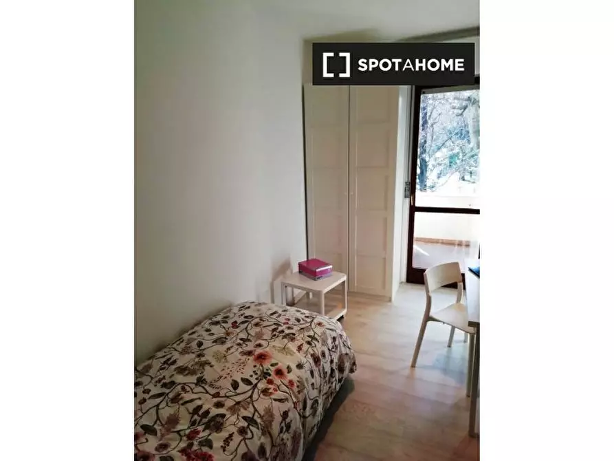 Immagine 2 di Camera condivisa in affitto  in Via Luigi Pellizzo a Padova