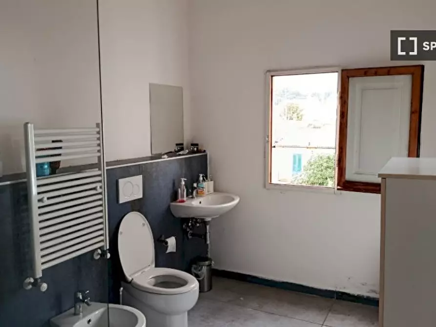 Immagine 5 di Camera condivisa in affitto  in Viale dei Mille a Firenze