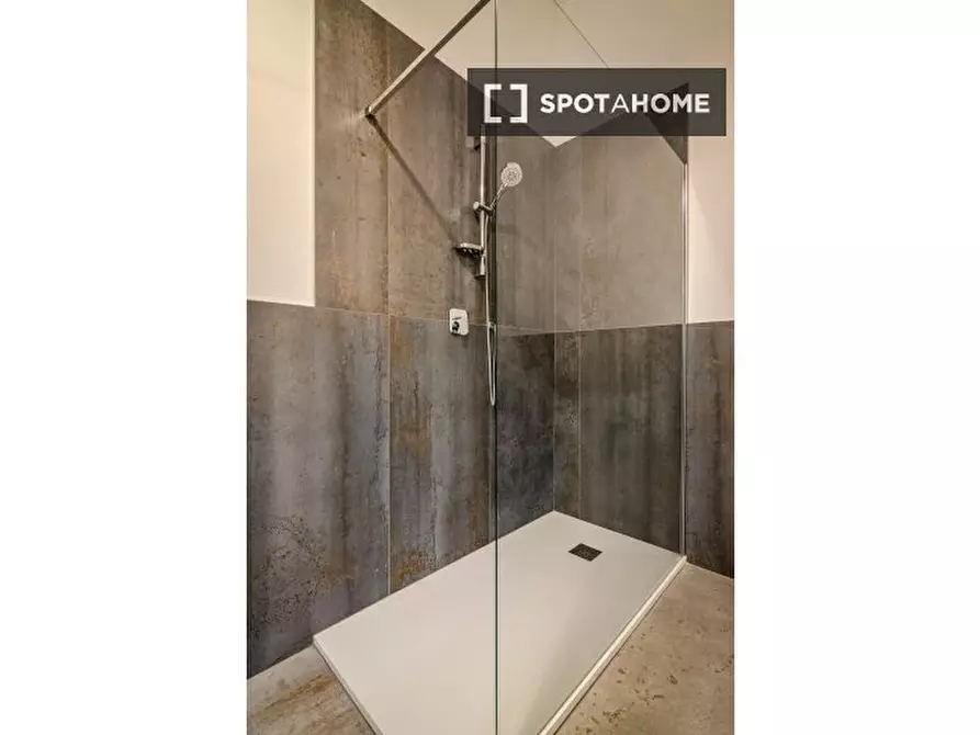 Immagine 5 di Ufficio in affitto  in Via Francesco Albani a Bologna