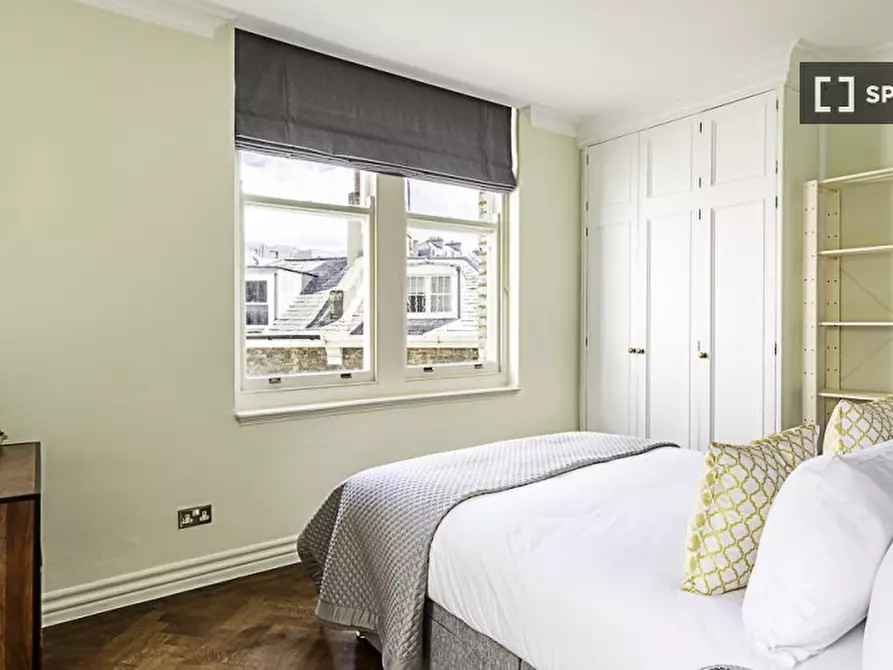 Immagine 18 di Appartamento in affitto  in -13 Kensington Court a Kensington