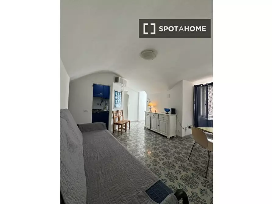 Immagine 16 di Appartamento in affitto  in Via Antonio Mancini a Napoli