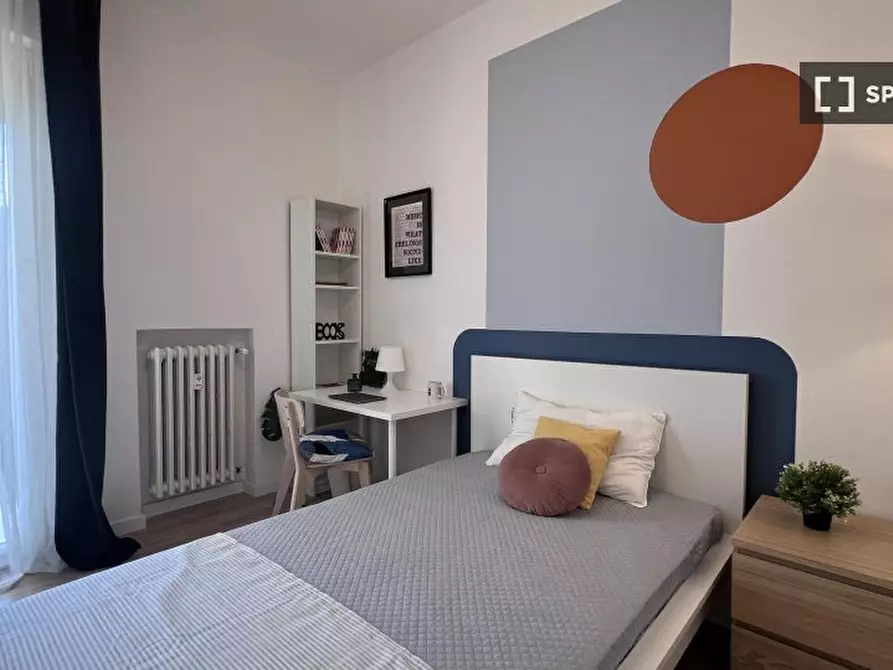 Immagine 12 di Camera condivisa in affitto  in Leandro Alberti a Bologna