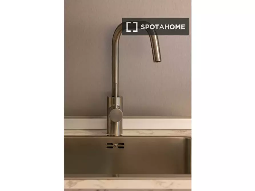 Immagine 10 di Appartamento in affitto  in Via Vittorio Scialoia a Milano