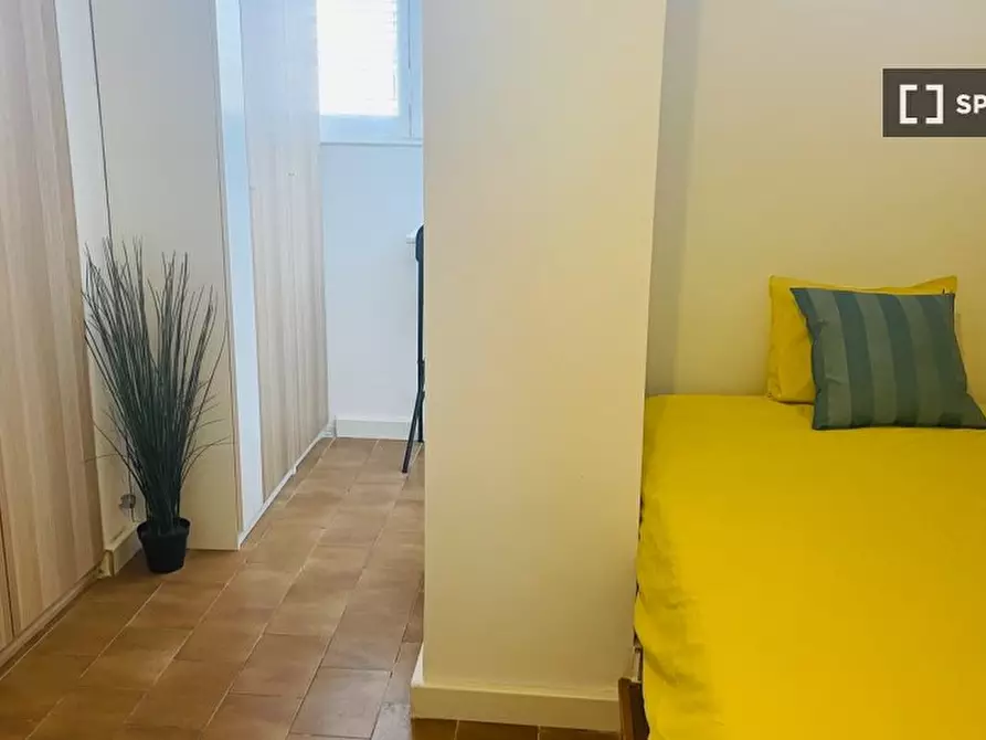 Immagine 5 di Camera condivisa in affitto  in Via Tristano Calco a Milano