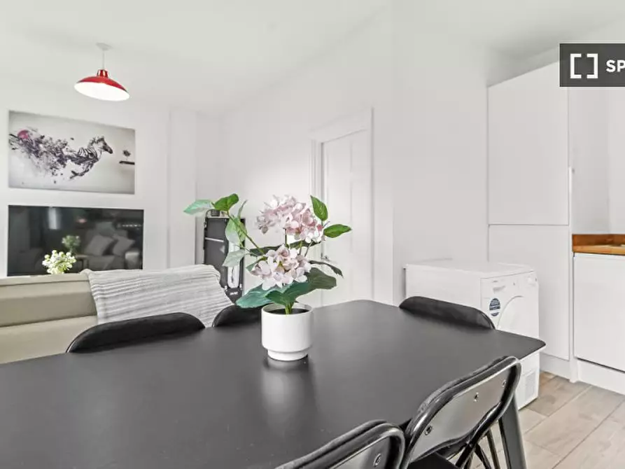 Immagine 3 di Appartamento in affitto  in Coldharbour Ln a Lambeth