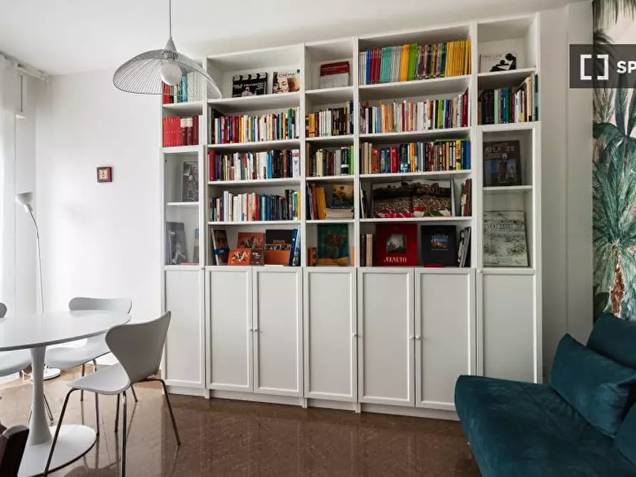 Immagine 1 di Appartamento in affitto  in Via Paul Valery a Milano