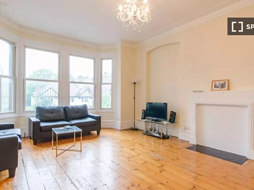Immagine 6 di Appartamento in affitto  in B Finchley Rd a Camden Town