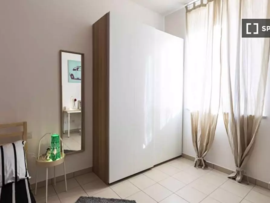 Immagine 6 di Camera condivisa in affitto  in Via Gardone a Milano